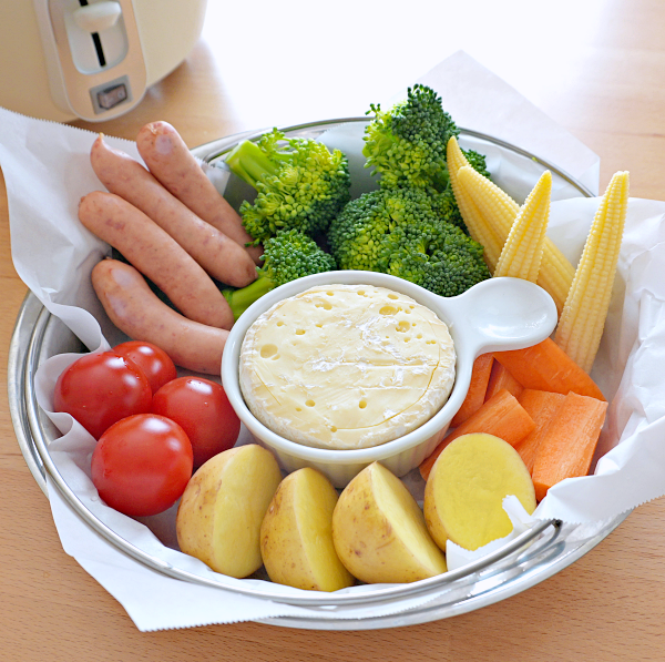 カマンベールのチーズフォンデュ